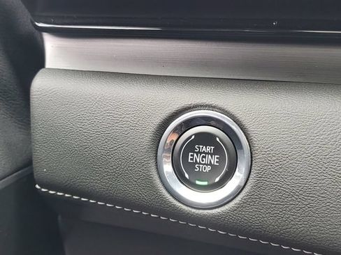 Used 2023 Cadillac Escalade Premium Luxury AWD/4WD image 20