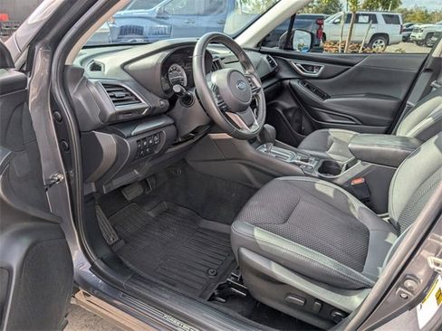 Used 2021 Subaru Forester Premium image 6