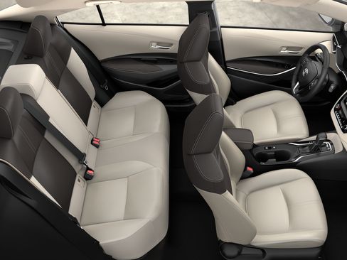 Used 2025 Toyota Corolla XLE FWD image 34