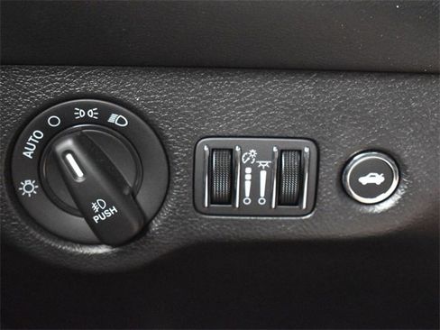 Used 2023 Dodge Challenger R/T w/ Plus Package image 22