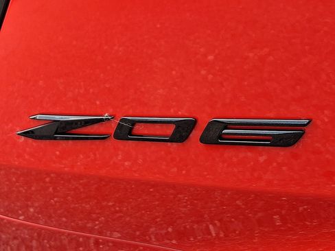 Used 2025 Chevrolet Corvette Z06 RWD image 35
