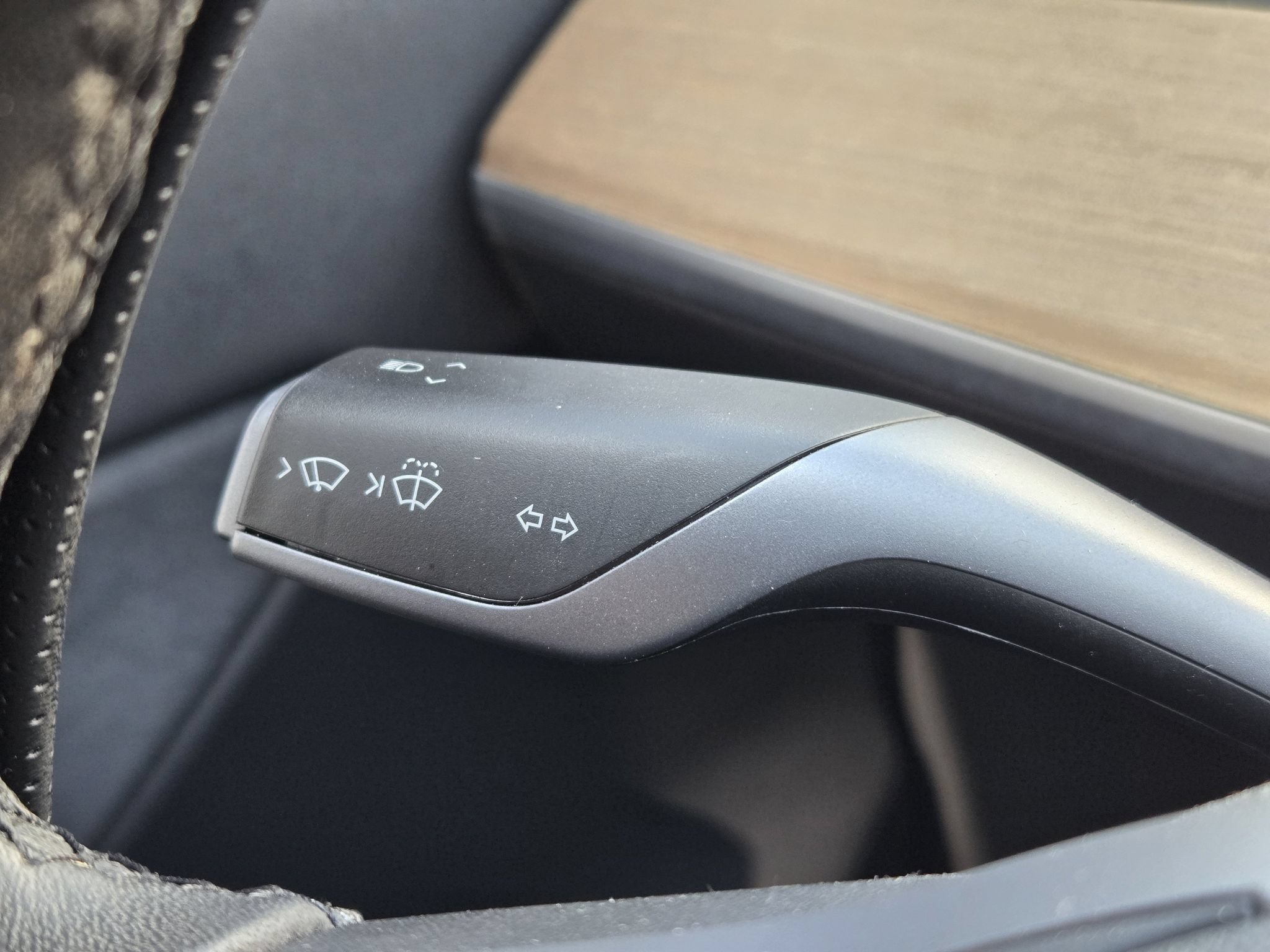 Used 2021 Tesla Model Y Long Range AWD/4WD image 20