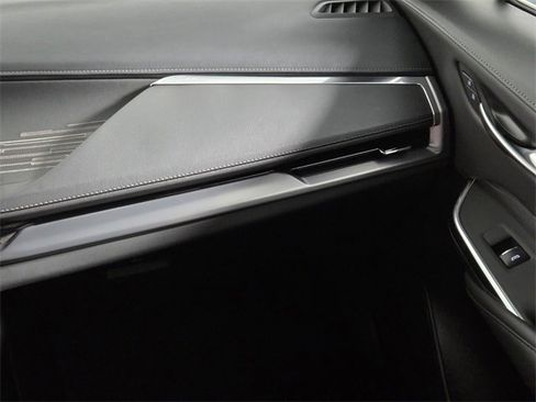 Certified 2024 Cadillac XT4 Premium Luxury image 16