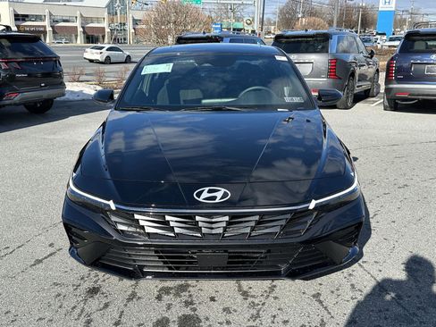 New 2026 Hyundai Elantra SEL Sport Premium FWD image 3