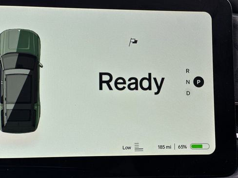 Used 2023 Rivian R1S Adventure image 27