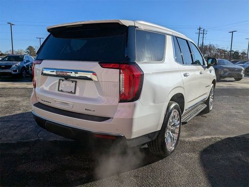 Certified 2023 GMC Yukon SLT w/ SLT Premium Package image 5