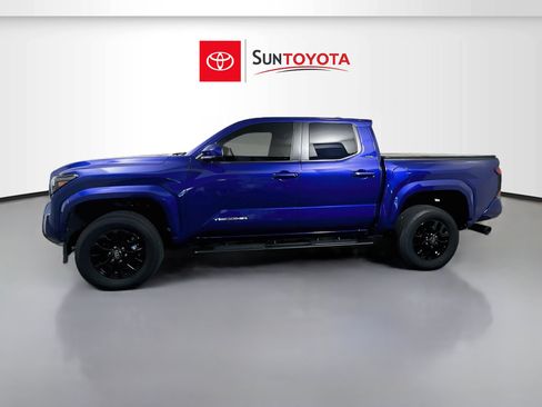 Used 2025 Toyota Tacoma SR5 RWD image 7