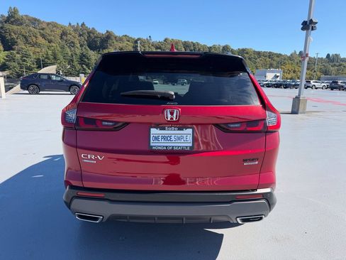 Used 2024 Honda CR-V Sport Touring image 8