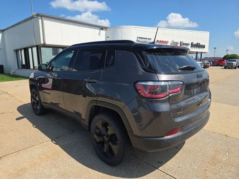 Certified 2019 Jeep Compass Latitude AWD/4WD image 6