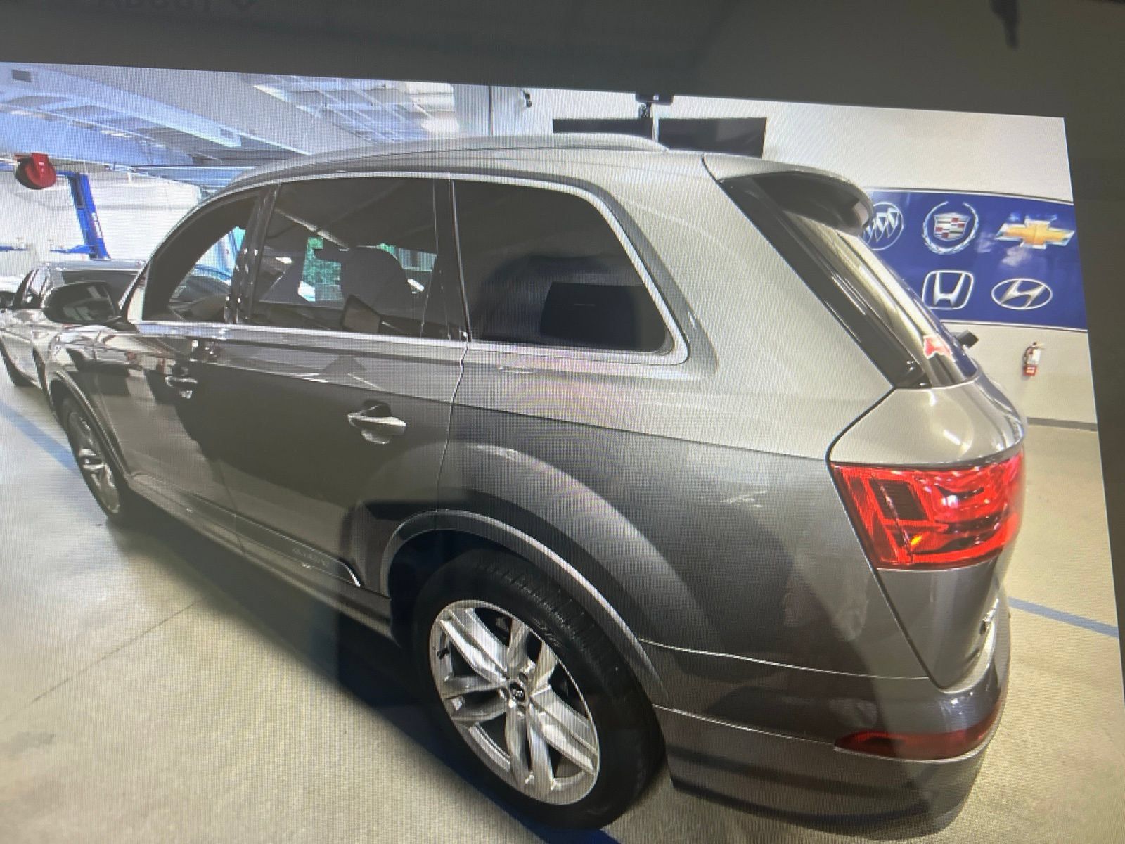 Used 2018 Audi Q7 3.0T Prestige w/ Prestige Package AWD/4WD image 4