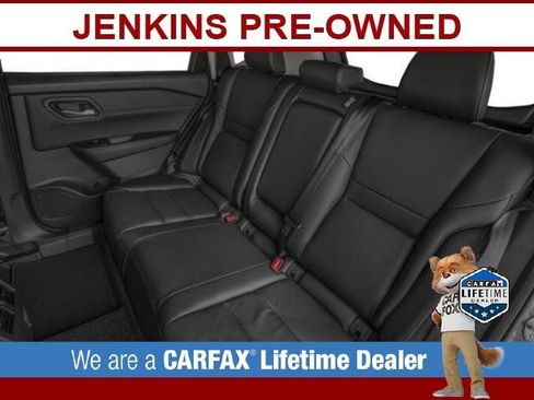 Used 2025 Nissan Rogue SL image 16