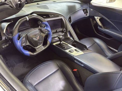 Used 2016 Chevrolet Corvette Z06 w/ 3LZ Preferred Equipment Group RWD image 23