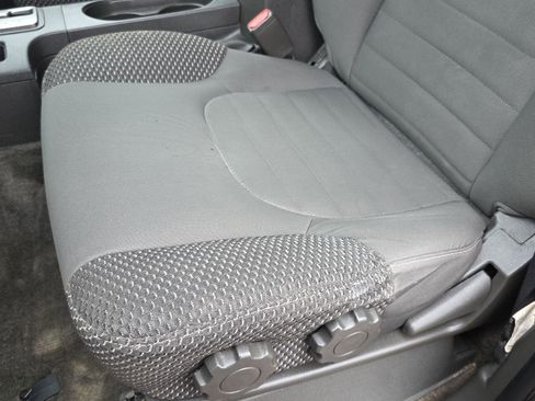 Used 2018 Nissan Frontier PRO-4X image 38