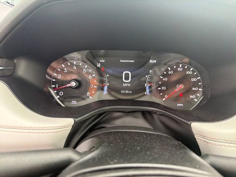Used 2025 Jeep Compass Limited AWD/4WD image 16