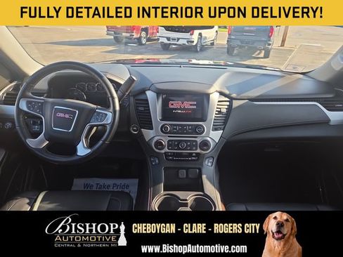 Used 2019 GMC Yukon SLT w/ Graphite Edition AWD/4WD image 3