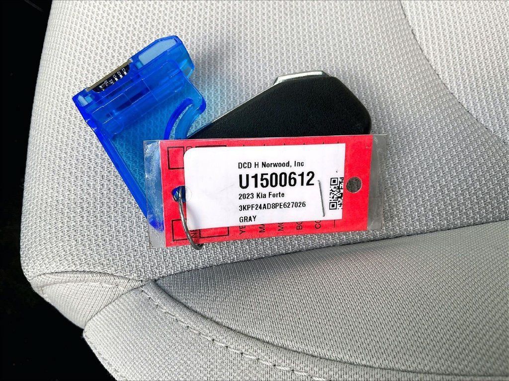 Used 2023 Kia Forte LXS w/ LXS Technology Package FWD image 27