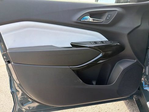 New 2026 Chevrolet Trax LT w/ Driver Confidence Package FWD image 18