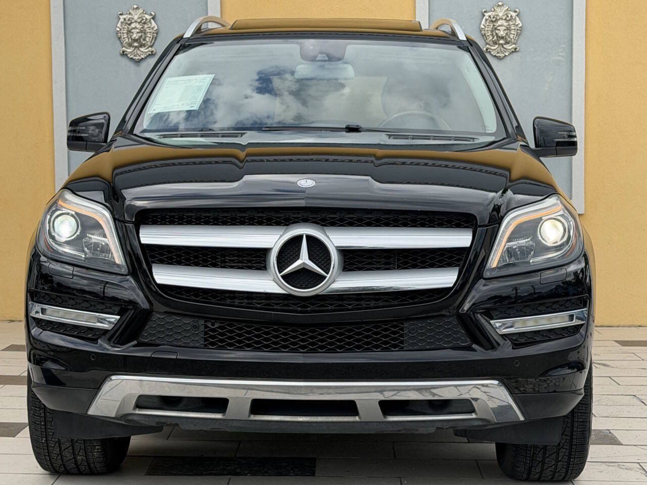 Used 2013 Mercedes-Benz GL 320 BlueTEC 4MATIC image 2