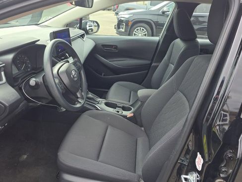 Used 2024 Toyota Corolla LE image 32