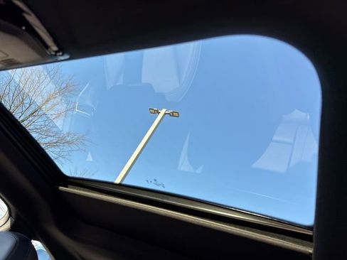 Used 2025 BMW 430i xDrive Coupe w/ M Sport Package image 6