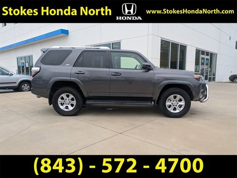 Used 2014 Toyota 4Runner SR5 image 3