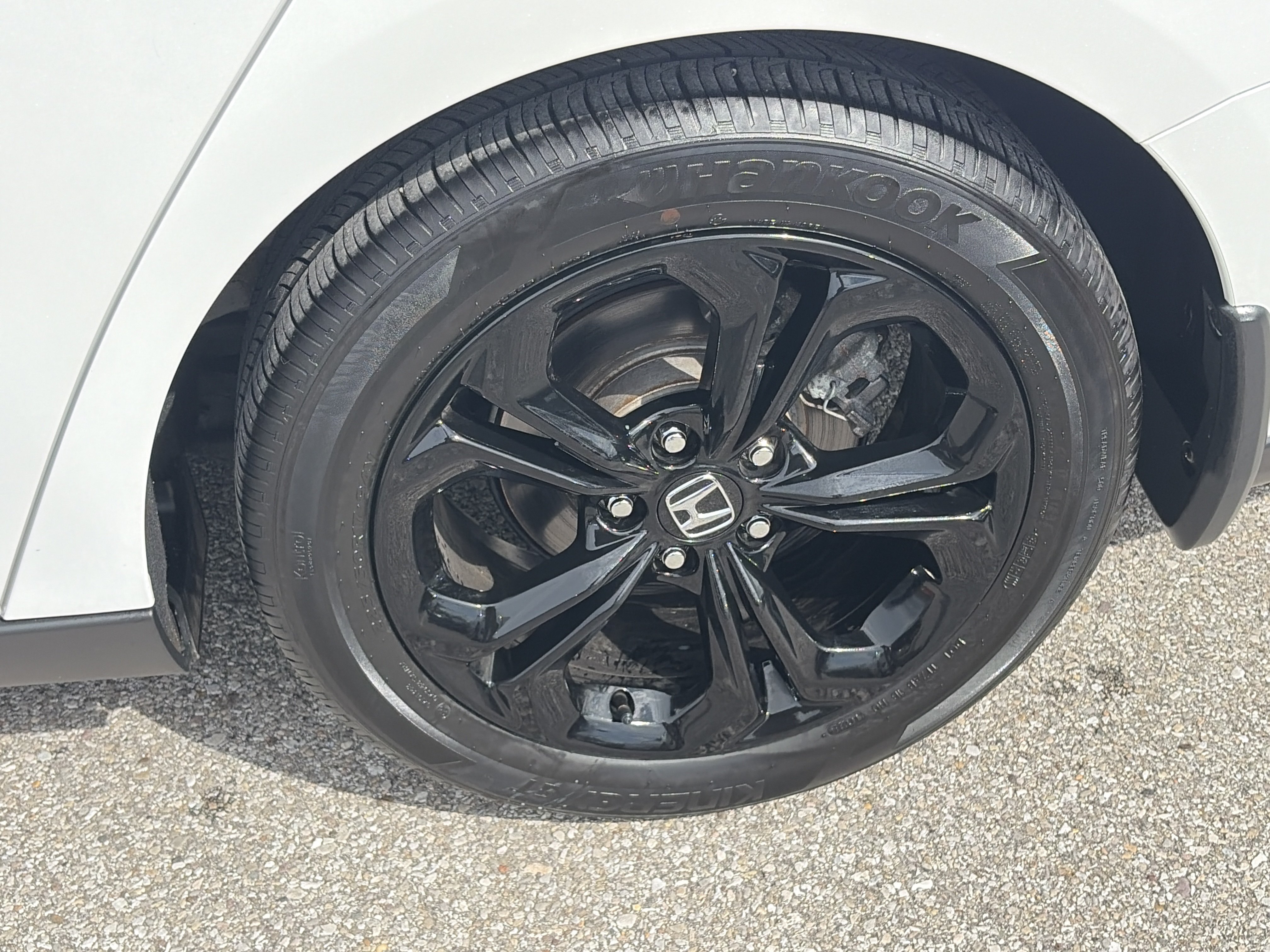 Certified 2025 Honda Accord SE image 33