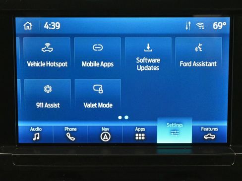 Used 2022 Ford F150 XLT w/ Trailer Tow Package image 9