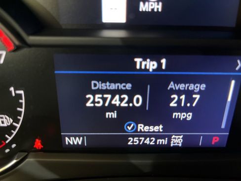 Used 2023 Cadillac XT4 Premium Luxury w/ Cold Weather Package AWD/4WD image 21