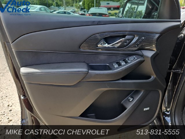 Used 2022 Chevrolet Traverse High Country w/ LPO, 'HIT The Road' Package AWD/4WD image 22