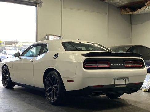 Used 2019 Dodge Challenger R/T w/ Driver Convenience Group image 2