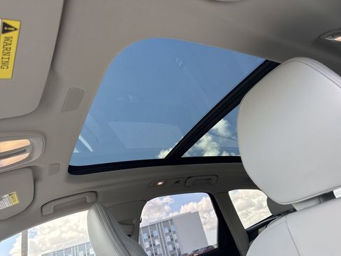 New 2025 Volvo XC60 T8 Ultra w/ Protection Package Premier image 23