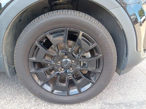 Used 2021 Kia Telluride EX w/ EX Premium Package AWD/4WD image 27