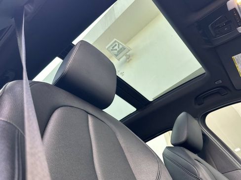 Used 2019 BMW X1 sDrive28i w/ M Sport Package FWD image 18