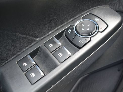Used 2023 Ford Escape Platinum AWD/4WD image 9