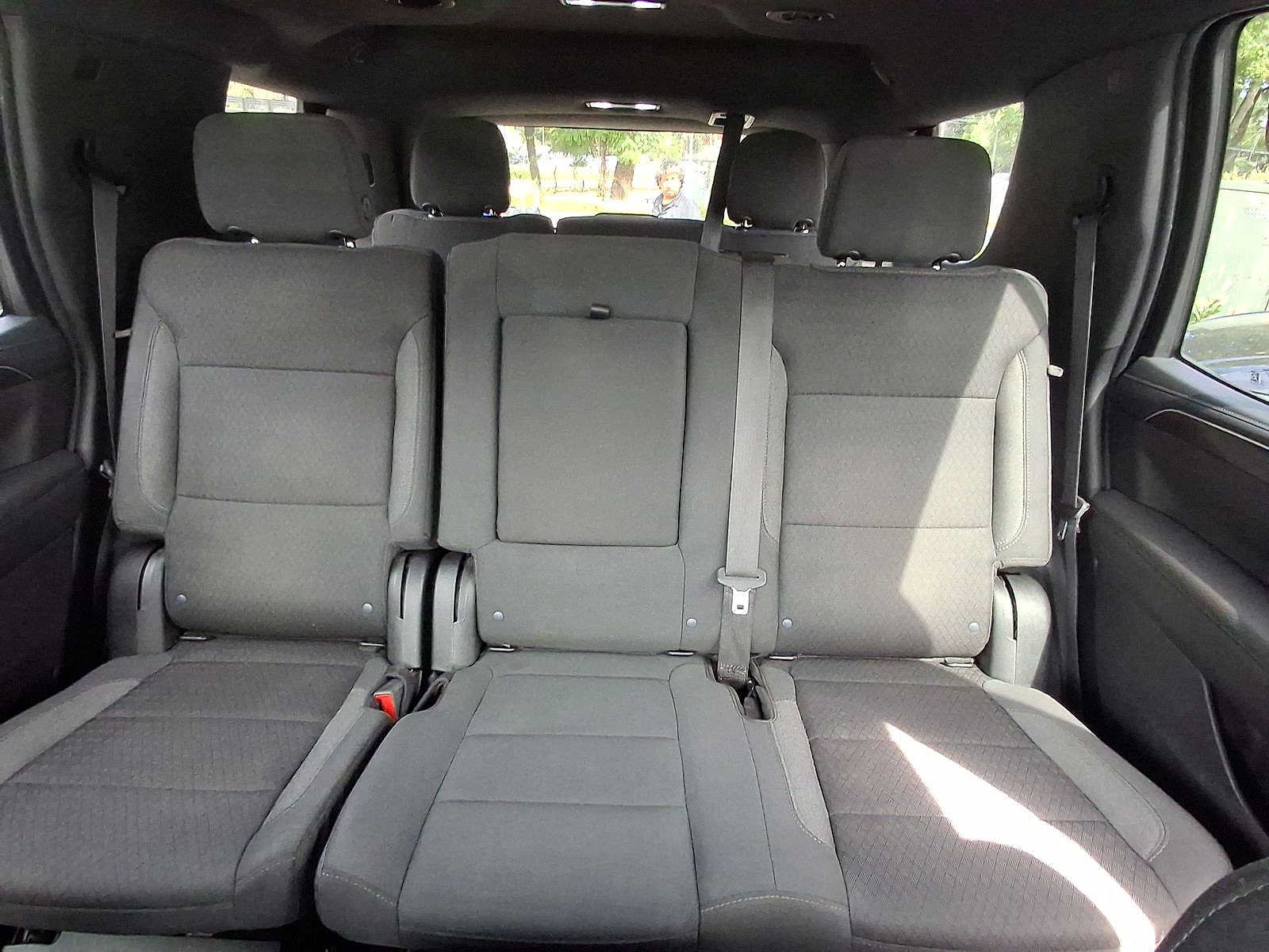 Used 2022 GMC Yukon SLE w/ Gmc Pro Safety Plus Package AWD/4WD image 13