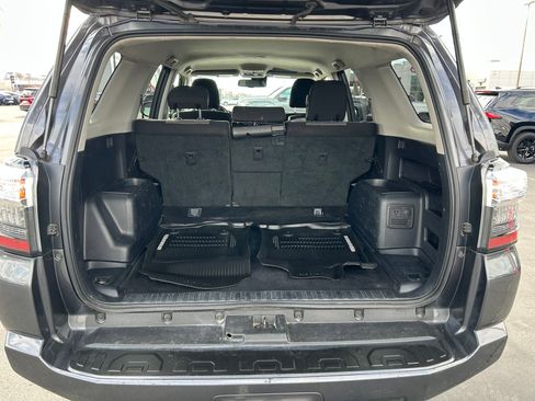Used 2020 Toyota 4Runner SR5 image 25