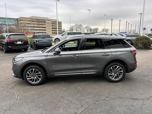 Used 2022 Lincoln Corsair FWD image 4