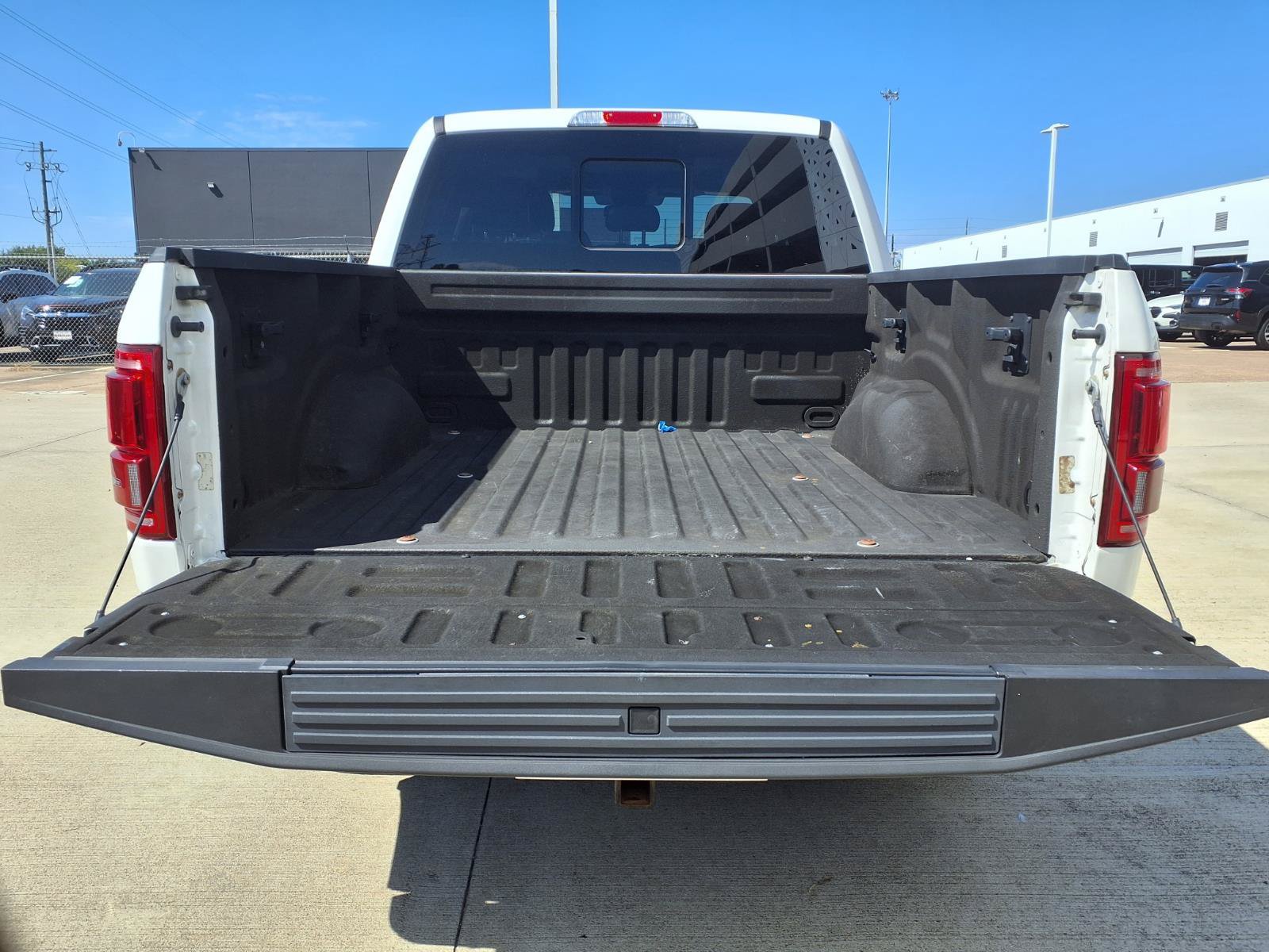 Used 2016 Ford F150 Lariat w/ Equipment Group 502A Luxury RWD image 25