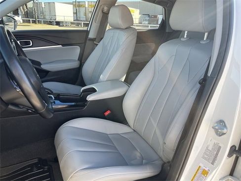 Certified 2025 Acura Integra Base image 28