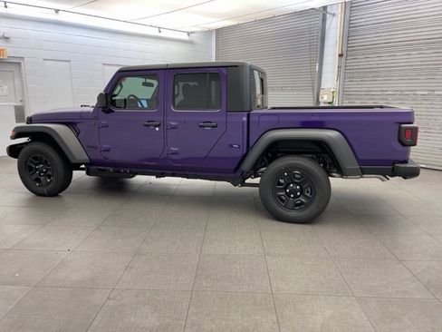 New 2026 Jeep Gladiator Sport image 5