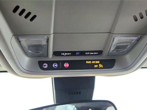 Used 2020 Chevrolet Equinox LS w/ LS Convenience Package image 45