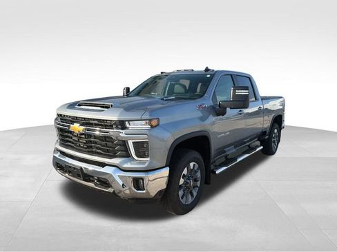Used 2024 Chevrolet Silverado 3500 LT w/ All Star Edition AWD/4WD image 4