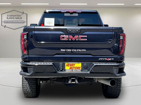 Used 2025 GMC Sierra 2500 AT4X AWD/4WD image 5