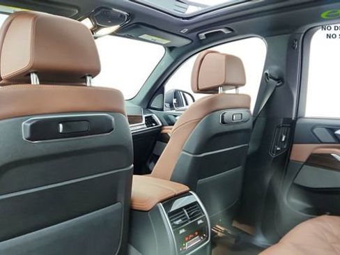 Used 2026 BMW X5 xDrive40i AWD/4WD image 31