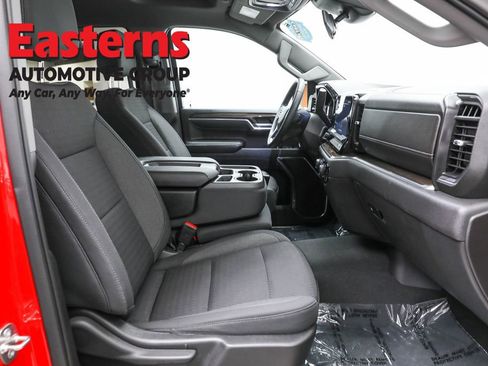 Used 2023 Chevrolet Silverado 1500 LT AWD/4WD image 26