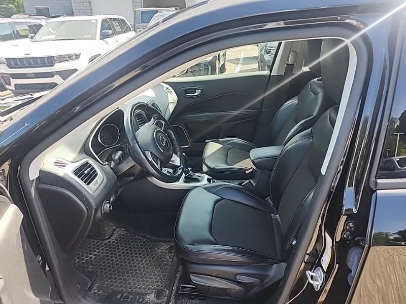 Used 2020 Jeep Compass Latitude AWD/4WD image 6