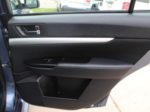 Used 2013 Subaru Legacy 2.5i Premium w/ Popular Pkg 2 AWD/4WD image 5