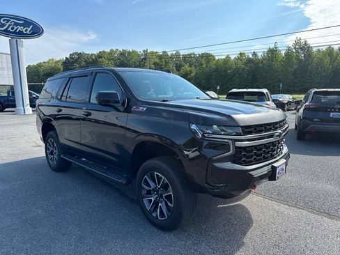 Used 2021 Chevrolet Tahoe Z71 w/ Rear Media and Nav Package AWD/4WD image 7
