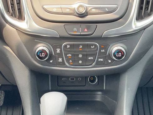 Certified 2022 Chevrolet Equinox LT AWD/4WD image 21