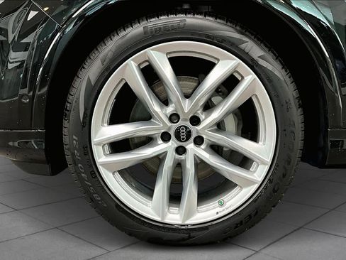 Used 2025 Audi Q7 Premium Plus image 11